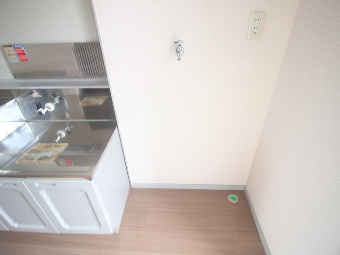 物件内観写真17　(洗濯機置場)