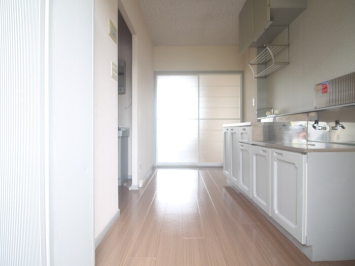 物件内観写真19　(廊下)