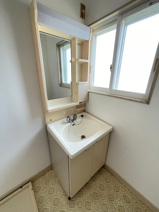 物件内観写真11　(洗面)