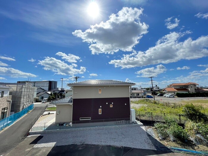 物件内観写真16　(室内からの展望)