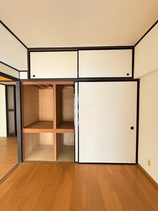 物件内観写真9　(収納)