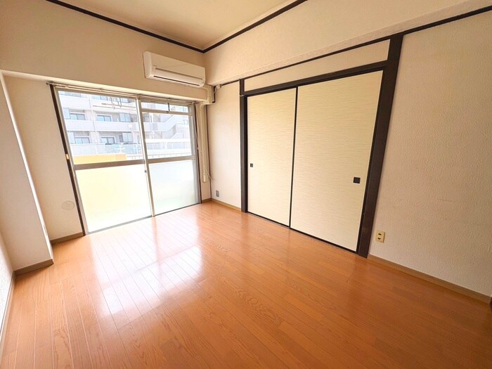 物件内観写真12　(居室)