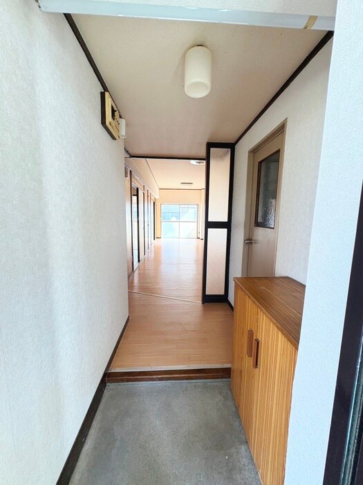 物件内観写真19　(廊下)