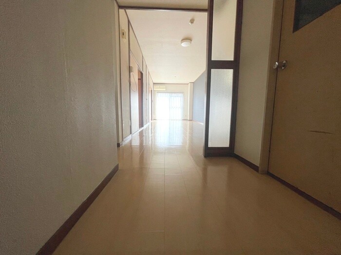 物件内観写真19　(廊下)