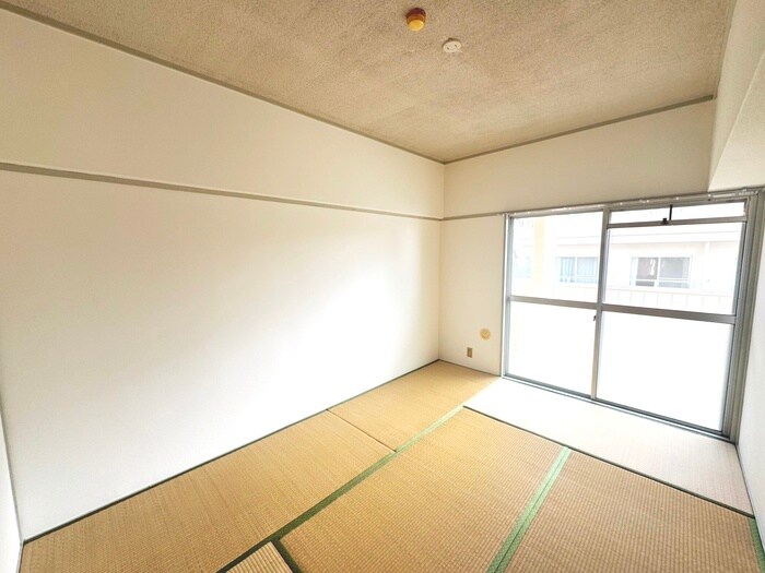 物件内観写真9　(居室)