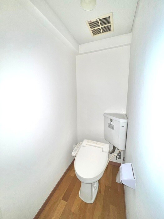 物件内観写真11　(トイレ)