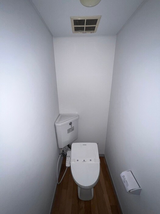 物件内観写真15　(トイレ)