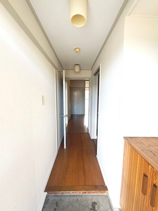 物件内観写真17　(廊下)