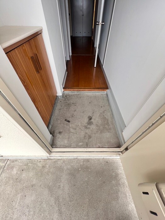 物件内観写真17　(玄関)