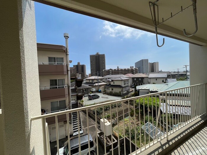 物件内観写真21　(室内からの展望)