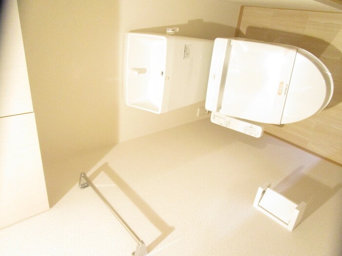 物件内観写真16　(トイレ)