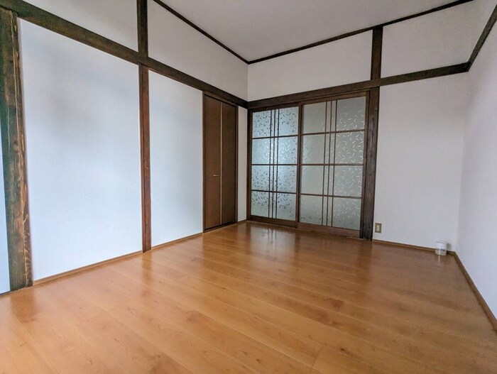 物件内観写真3　(居室)