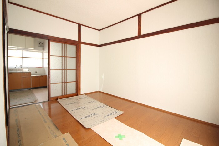 物件内観写真3　(居室)