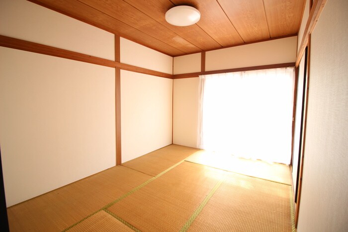 物件内観写真4　(居室)