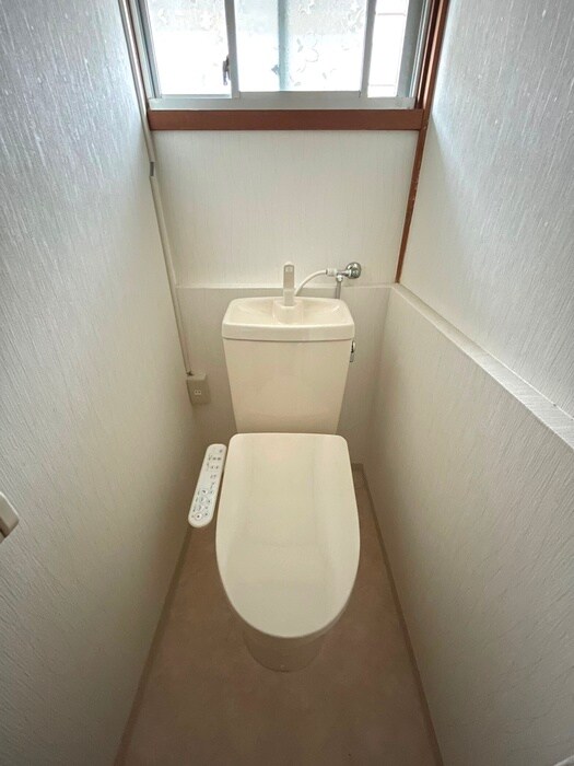 物件内観写真12　(トイレ)