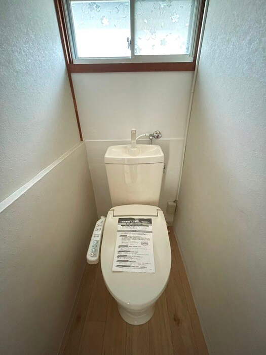 物件内観写真13　(トイレ)