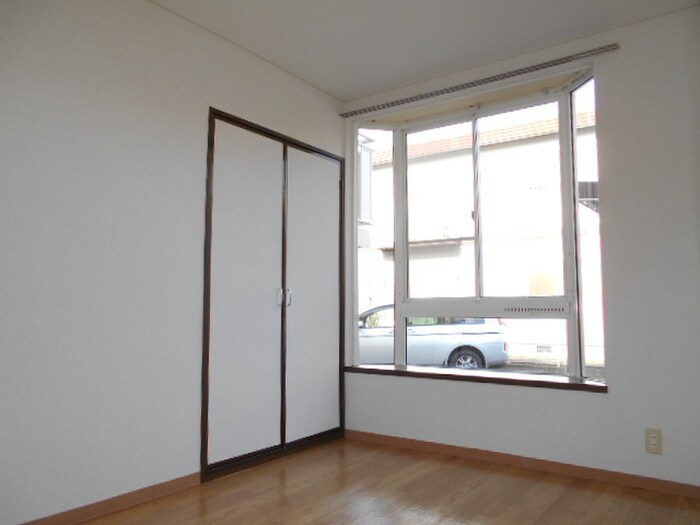 物件内観写真18　(居室)