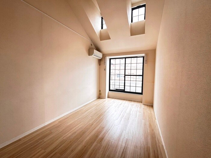 物件内観写真9　(居室)
