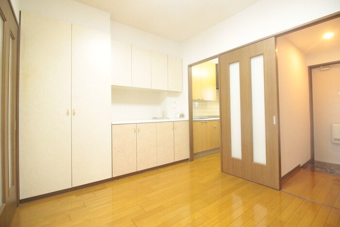 物件内観写真7　(居室)