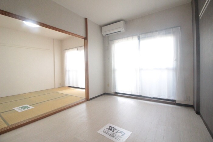 物件内観写真9　(居室)