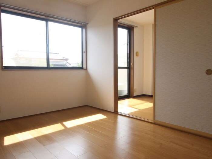 物件内観写真7　(居室)