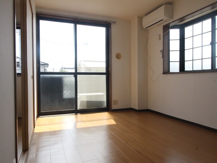 物件内観写真8　(居室)