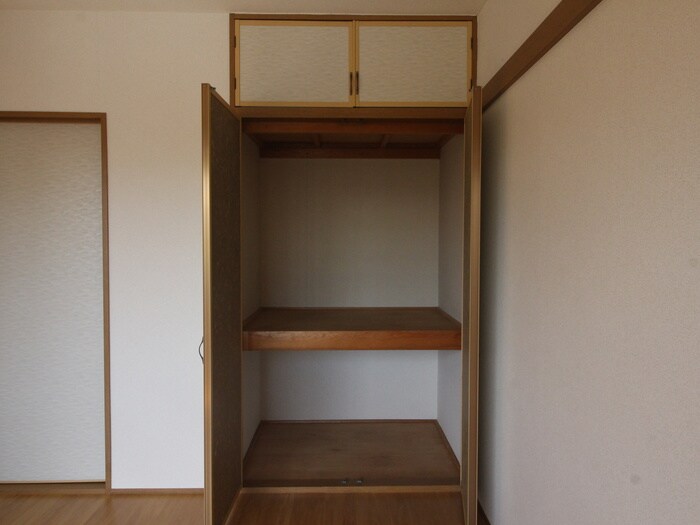 物件内観写真11　(収納)