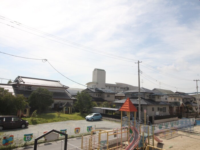 物件内観写真21　(室内からの展望)