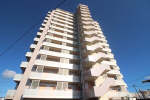 ライフピアⅢ外観写真