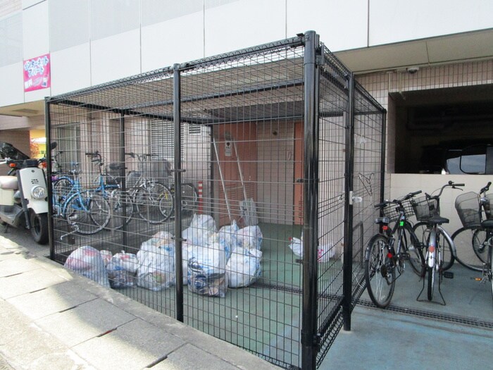 物件外観写真6　(建物設備)