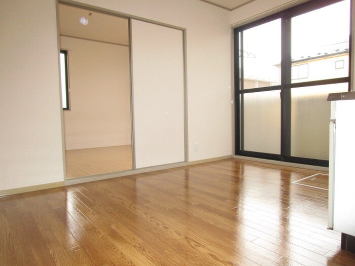 物件内観写真8　(居室)