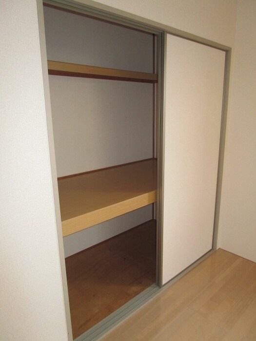 物件内観写真18　(収納)