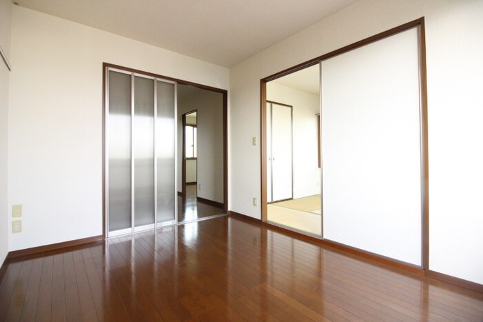 物件内観写真7　(居室)