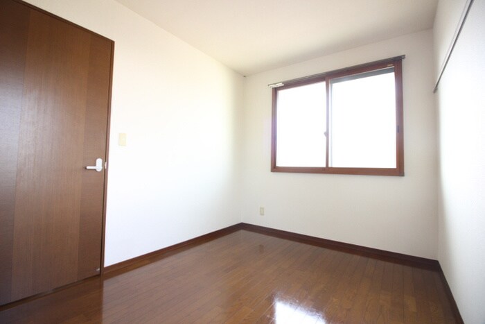 物件内観写真18　(居室)