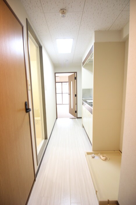 物件内観写真13　(廊下)