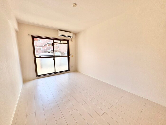 物件内観写真18　(居室)