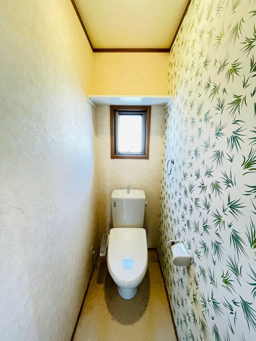 物件内観写真14　(トイレ)