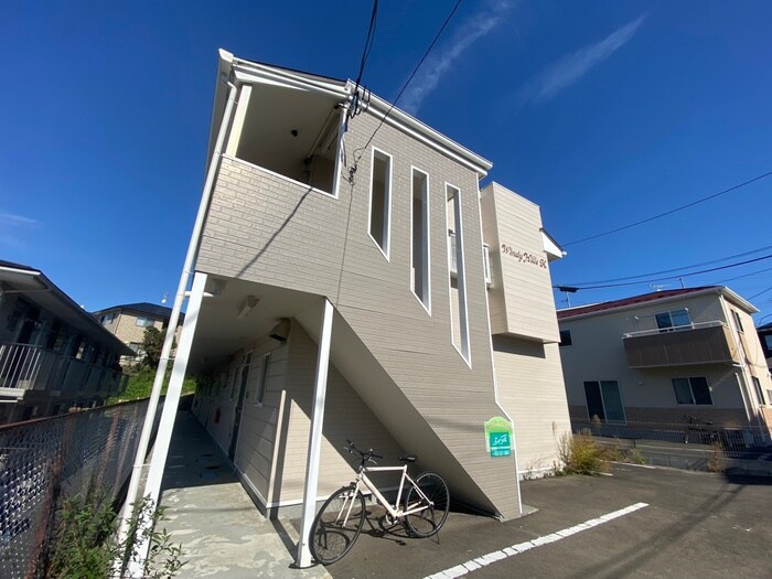 物件外観写真2　(エントランス部分)