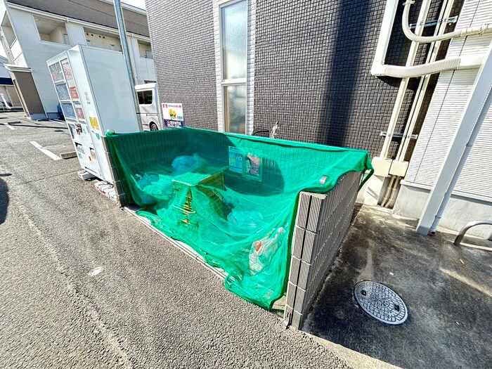 物件外観写真4　(建物設備)