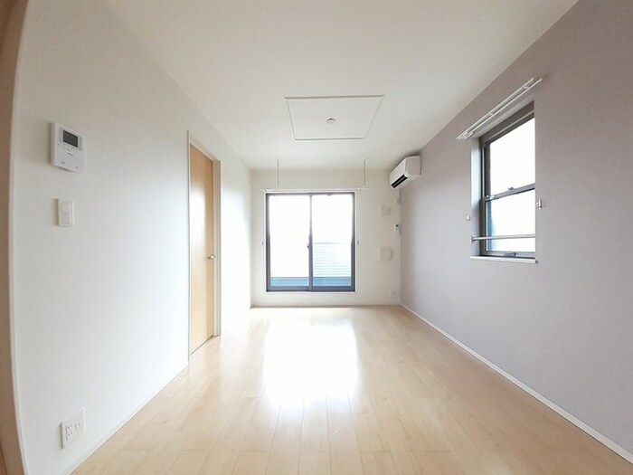 物件内観写真1　(居室)