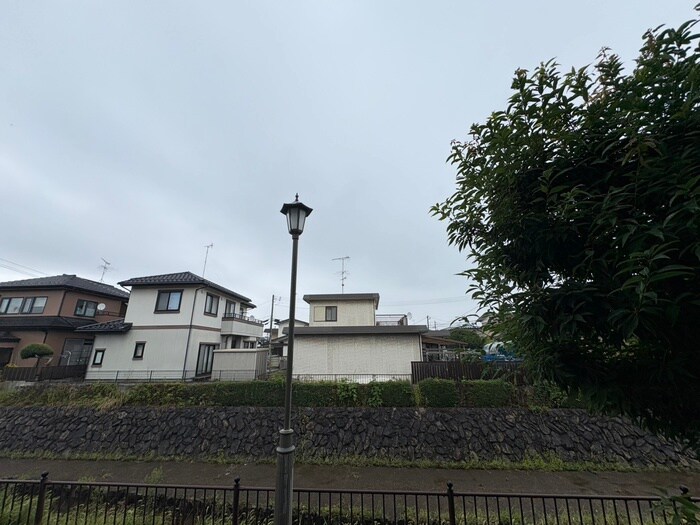 物件内観写真22　(室内からの展望)