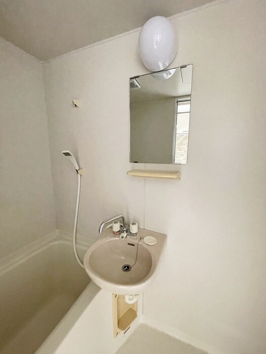 物件内観写真11　(洗面)