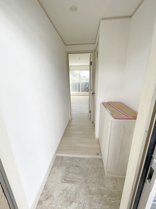 物件内観写真14　(廊下)