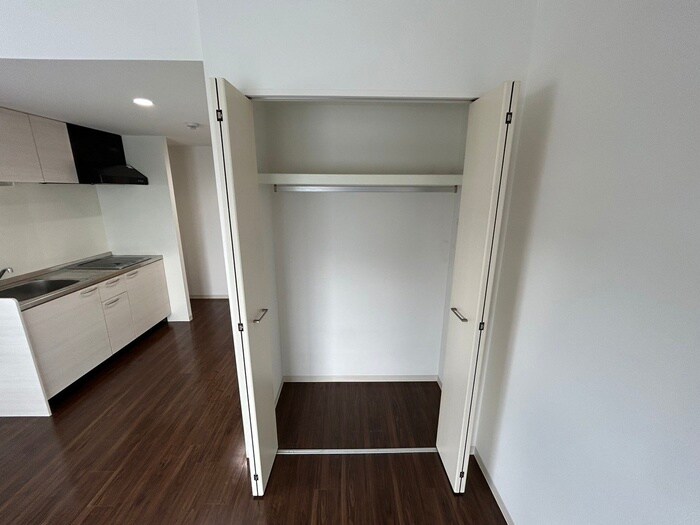 物件内観写真8　(収納)