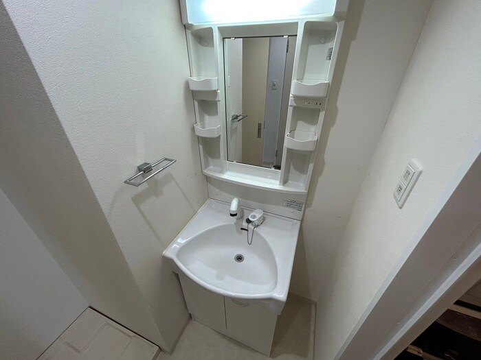 物件内観写真11　(洗面)