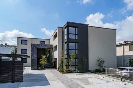 グリスィーヌ外観写真