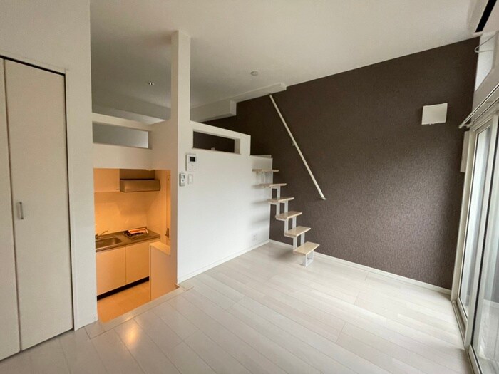 物件内観写真8　(居室)