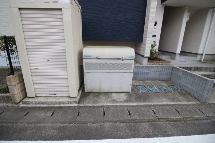 物件外観写真5　(建物設備)