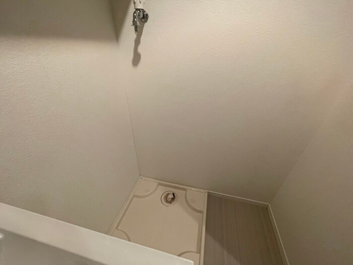 物件内観写真14　(洗濯機置場)