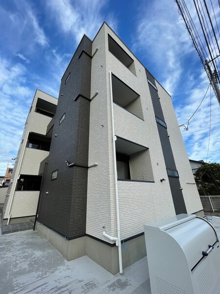REGALEST荒井SL外観写真